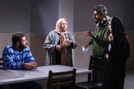 بدون اطلاع کارگردان ممیزی‌ها را اعمال کردند/ هیچیک از نگرش‌های سیاسی به «حرف آخر» درست نیست