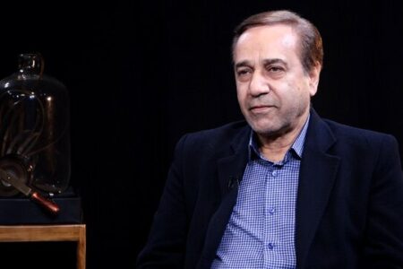 محمد گلریز: مردم هنوز آقای پیروزی صدایم می‌کنند!