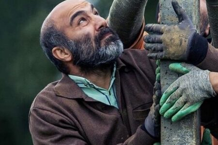 چه کسی «جنگ جهانی سوم» را قاچاق کرد؟