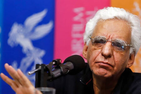 نصب سنگ مزار کیومرث پور احمد