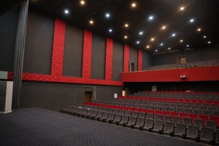 فیلم‌های روی پرده در هفته گذشته چقدر فروش داشتند؟/ سینما در سوگ