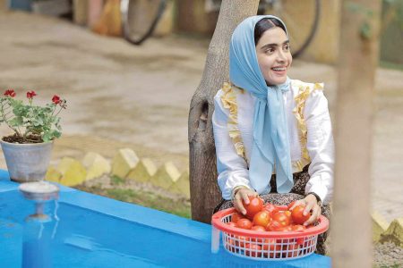 الهه حصاری:سال‌هاست در یک باشگاه ورزشی مربی فیتنس و یوگا هستم