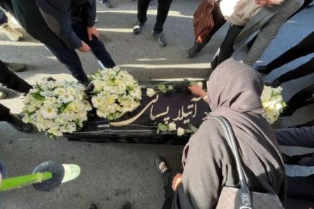 پس از انتقال به ایران؛پیکر «آتیلا پسیانی» به بهشت‌زهرا منتقل شد