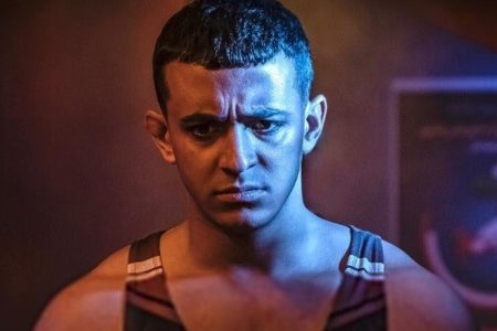 علی شادمان: آمپول‌های جلوگیری از رشد می‌زدم تا قدم تغییر نکند