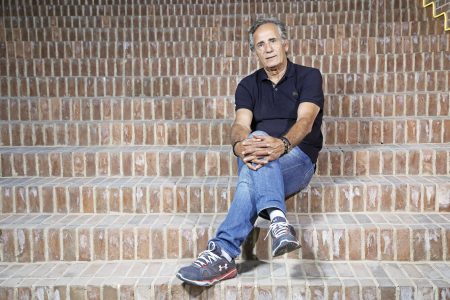 مجید مظفری:همه سوار موج کمدی شده‌اند