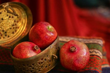 ویژه برنامه‌های رسانه ملی برای شب یلدا؛ از «نسیمی شو» تا «ترنج و انار»