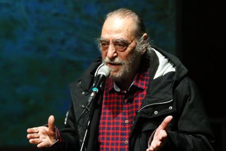 هوشنگ توکلی: جشنواره تئاتر منطقه‌ای اعتماد به نفس هنرمندان را بالا می‌برد