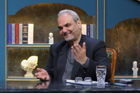 جواد خیابانی از گزارشگری خداحافظی کرد؟!