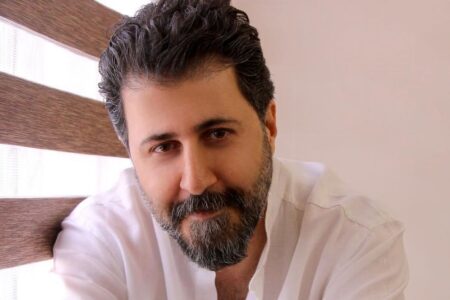 هومن حاجی عبداللهی: برادرم یکی از انگیزه‌های ورودم به سینما و تلویزیون بود