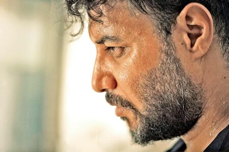 سادگی در روایت، پیچیدگی در شخصیت