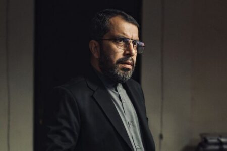 عباس جمشیدی‌فر در یک نقش کاملا جدی